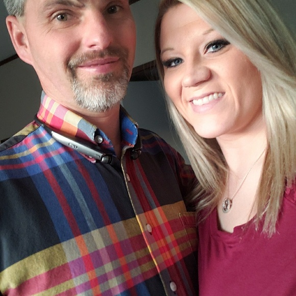 Meet your Posher, Tiffany - Picture 1 of 1